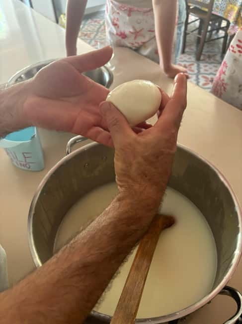 Amalfi Coast: Mozzarella, Pasta and Tiramisù Cooking Class - The Mozzarella Lesson: Making One of Italy’s Best “Party Tricks”