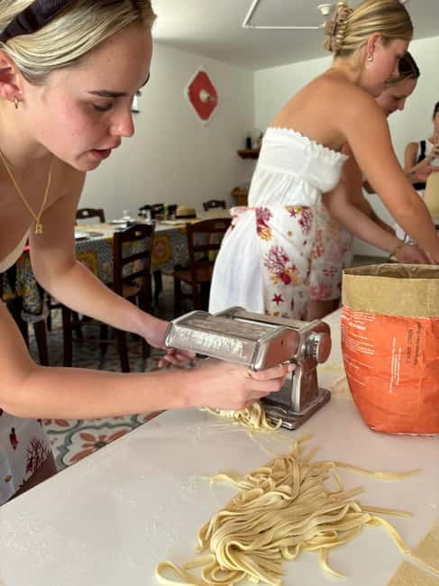 Amalfi Coast: Mozzarella, Pasta and Tiramisù Cooking Class - Fresh Tagliatelle with Oil and Eggs: Where You Learn the Texture
