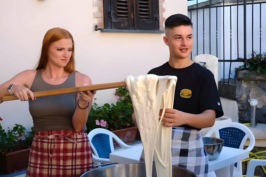 Amalfi: Make Fresh Pasta, Mozzarella, & Tiramisù with Wine - Mozzarella Prep: Learning Cheese Without the Stress