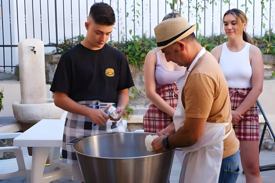 Amalfi: Make Fresh Pasta, Mozzarella, & Tiramisù with Wine - Value at $34: Who This Cooking Class Is For