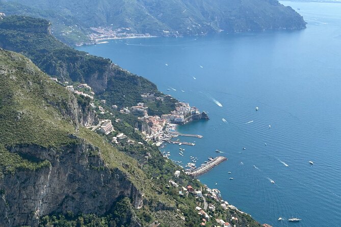 Amalfi: pasta fresca, mozzarella e tiramisù - The Views and the Pace: How the Panoramic Setting Fits In