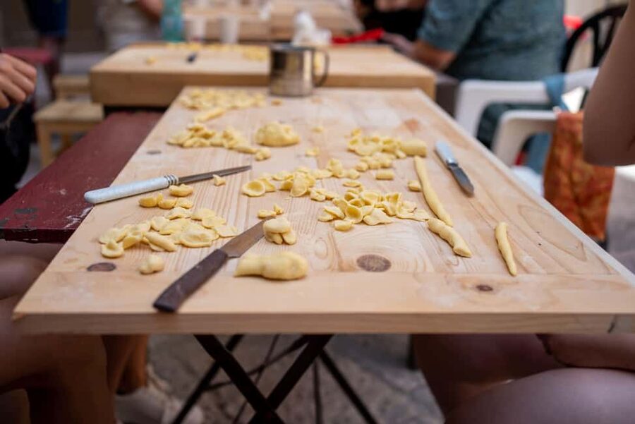 Bari: Bike Tour & Pasta Making Experience - Pedaling Bari’s highlights: St. Nicholas, squares, castle, and St. Sabino