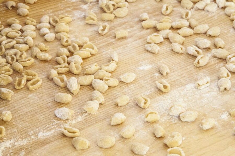 Bari: Pasta & Tiramisu Cooking Class at a Local's Home - A Cesarine home kitchen in Bari: what makes it special