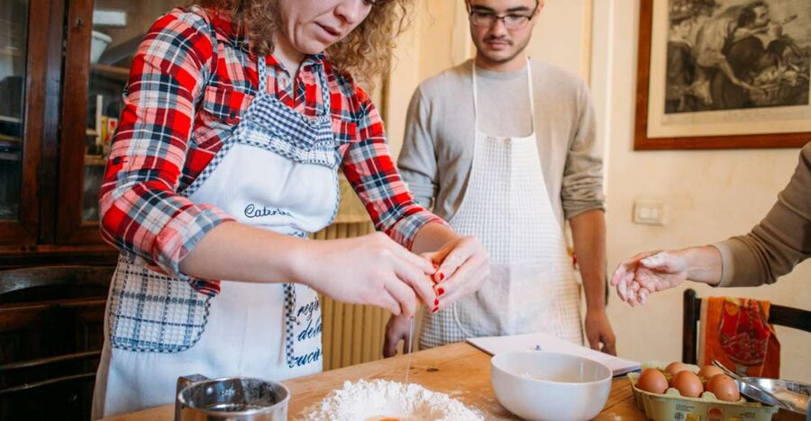 Bergamo: Pasta & Tiramisu Cooking Class at a Local's Home - How the Lesson Works: From Dough to Dessert
