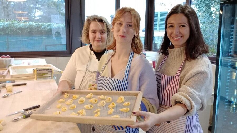 Bologna: Class dedicated to the pasta and tiramisu making - The ragu and hand-made pasta part: the skills behind the comfort food