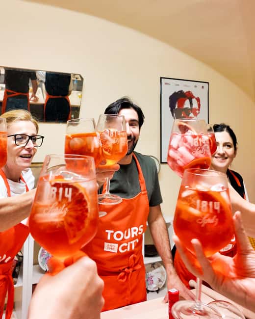 Bologna: Pasta Tagliatelle Ragu Cooking Class with Spritz - Ragù is the partner, not your project: how the sauce fits the lesson