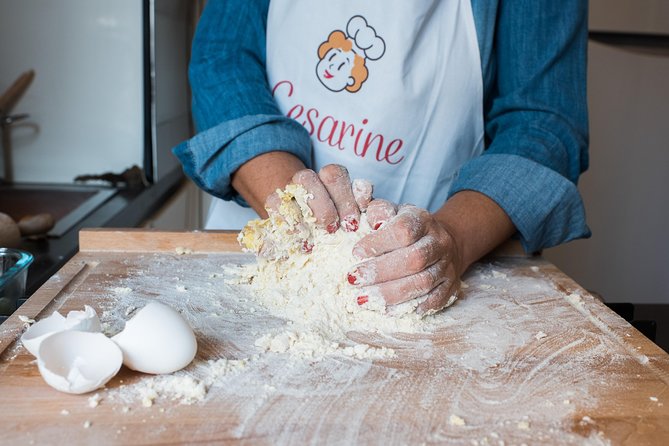 Cesarine: Small group Pasta and Tiramisu class in Catania - Small group (max 12): the attention advantage
