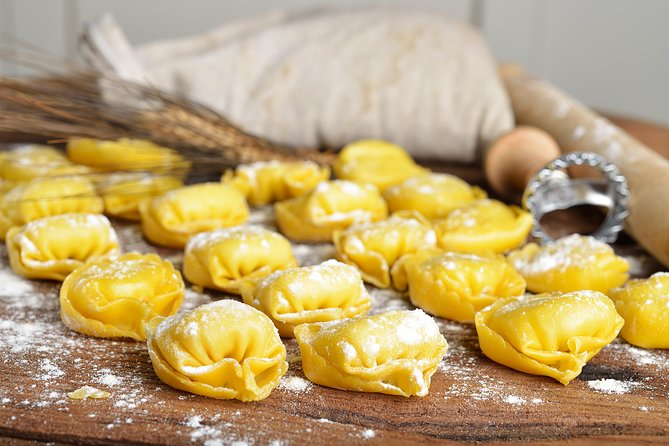Cesarine: Small group Pasta and Tiramisu class in Siena - How the 3 Hours Usually Flow (And What You Do)