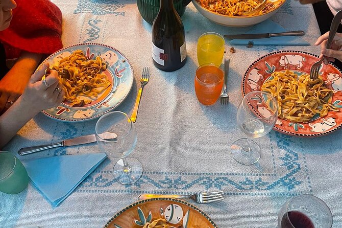 Cooking Class for Pasta Lovers in Florence Country House - Meeting at Piazza Lorenzo Ghiberti and the Market Start