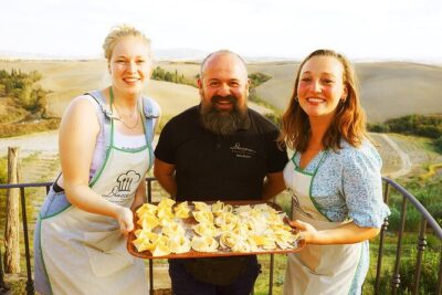 Corso di Pasta Fresca - The 3-hour flow: from workstation to sauces and wine