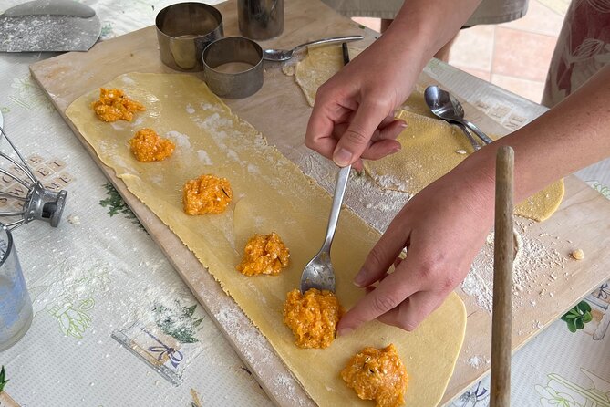 Fresh local pasta lesson in the garden - Arriving in Arenella: The Garden Setting and the Warm Welcome