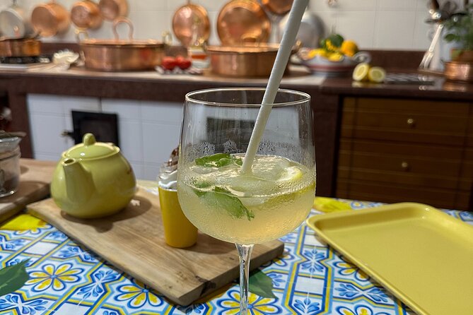 Fresh pasta and Limoncello course in a lemon grove - Fresh pasta and limoncello in Sorrento’s lemon-growing area
