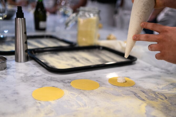 Palermo: Pasta & Gelato Cooking Class in Palermo - Seasonal Sauces Pairing: Getting the Balance Right