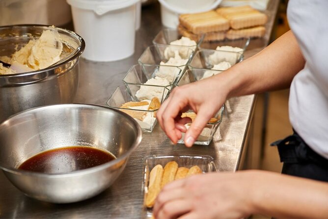 Pasta and Tiramisu Cooking Class in Rome, Piazza Navona - Tiramisu Workshop: Make It, Then Chill It the Smart Way