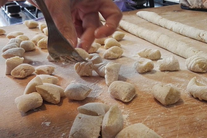 Pasta & Basta - Entering Monica’s apartment kitchen: aprons, space, and grandma recipes