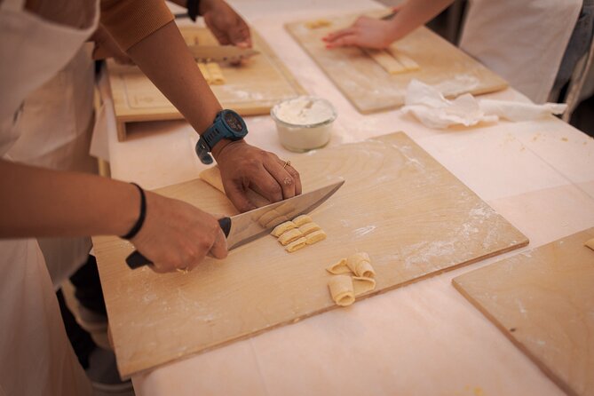 Pasta Cooking Class in Rome - Fettuccine Class in Piazza Navona - Why the views and the setting are worth the price alone