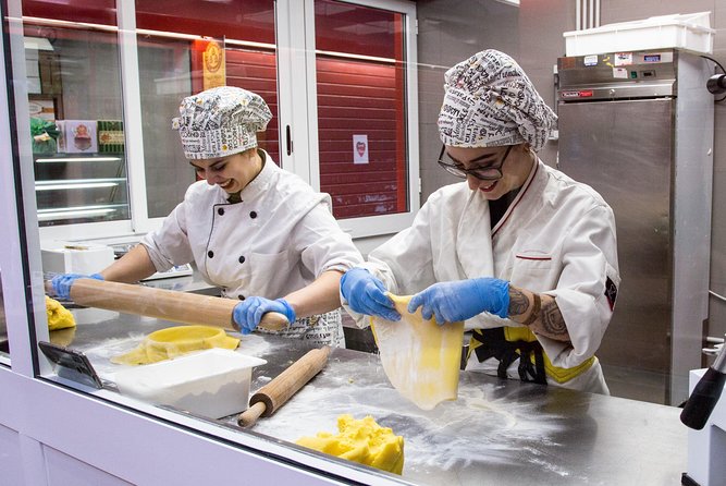 Pasta, Pizza & Gelato Food Tour in the Heart of Ancient Rome - Should You Book? My Take on the Monti Pasta, Pizza, and Gelato Tour