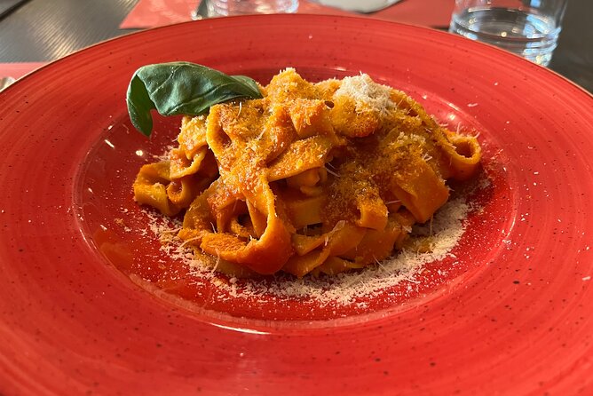 Pasta&Tiramisu Workshop: Craft Your Dinner with Free Flowing Wine - How to get the most out of your pasta-and-dessert skills