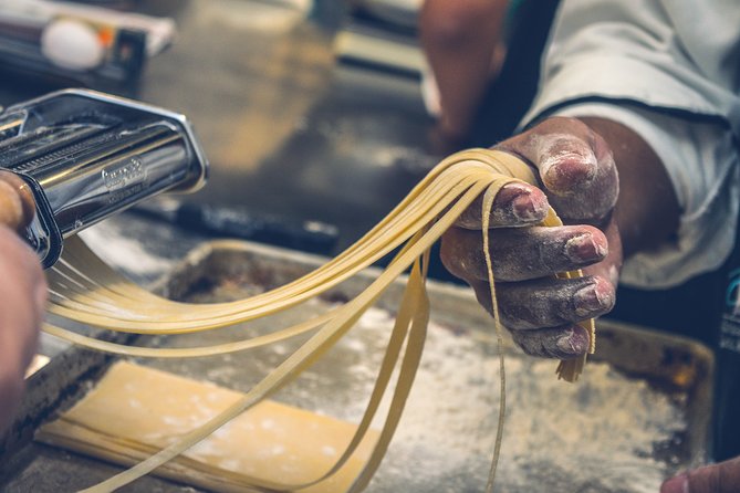 Pizza, Pasta and Tiramisù Cooking Class with Chef in Rome - Where You Meet and How to Get There Without Stress