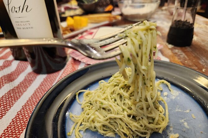 Private Chicago-style deep dish pizza or pasta making class - Handmade pasta: seasonal options and winter-friendly Alfredo-style sauce