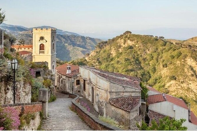 Private Godfather and Taormina Boat Tour with Appetizer and Pasta - Guides, pacing, and what makes the day feel personal