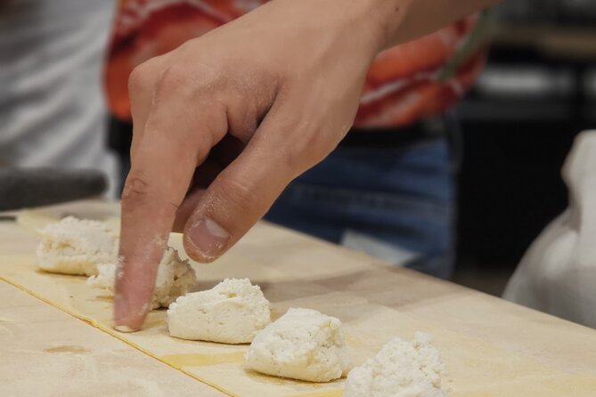 Rome Fresh Pasta & Tiramisu Cooking Class near Piazza Venezia - Time, Pace, and Small-Group Reality (Max 16)
