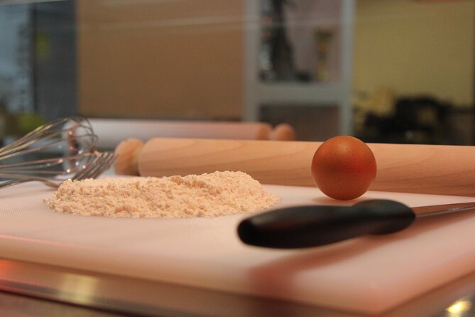Rome: Lasagna, Fettuccine Pasta and Tiramisu Cooking Class - Cooking Roman Classics in Ponte Milvio: What You Really Do