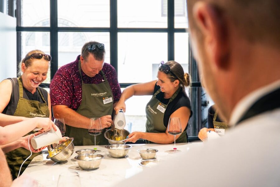 Rome: Pasta, Ravioli & Tiramisu Cooking Class by Colosseum - Key things to know before you go