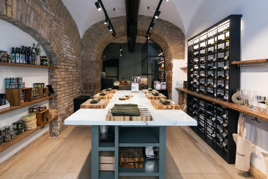 Rome: Pasta, Ravioli & Tiramisu Cooking Class by Colosseum - Step-by-step pasta lessons that make dinner feel possible at home