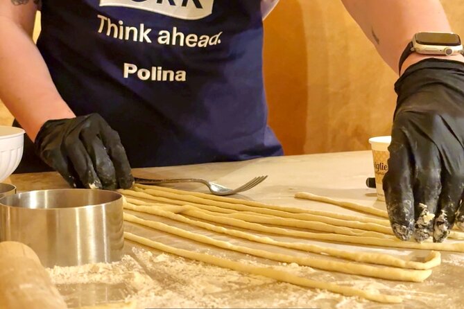 Siena: Pasta and Tiramisu Small Group Cooking Class with Wine - Lunch or Dinner With Wine: Eating the Results in Real Time