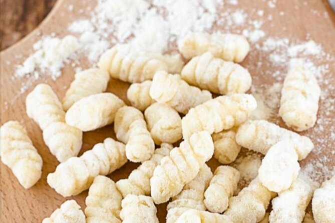 Small-Group Cooking Class in Positano: Gnocchi, Tiramisù & Drinks - Two gnocchi recipes: tomato, mozzarella, Parmigiano—and limoncello-style family gnocchi