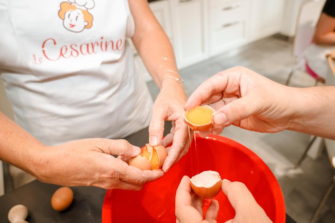 Small group Pasta and Tiramisu class with Mamma in Trieste - Small-group attention in a Trieste home: comfort and cultural clues