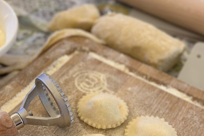 Sorrento: Hands-On Pasta, Tiramisu & Limoncello Fun Class - How the small-group format changes everything