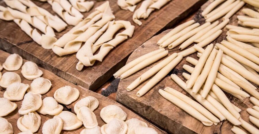 Turin: Pasta & Tiramisu Cooking Class at a Local's Home - The aperitivo start: where the class begins