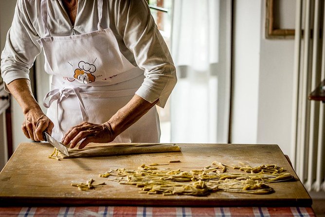 Tuscan Pasta & Wine Experience in San Gimignano: Cook & Taste - Inside the kitchen: tagliatelle, gnudi, and ravioli