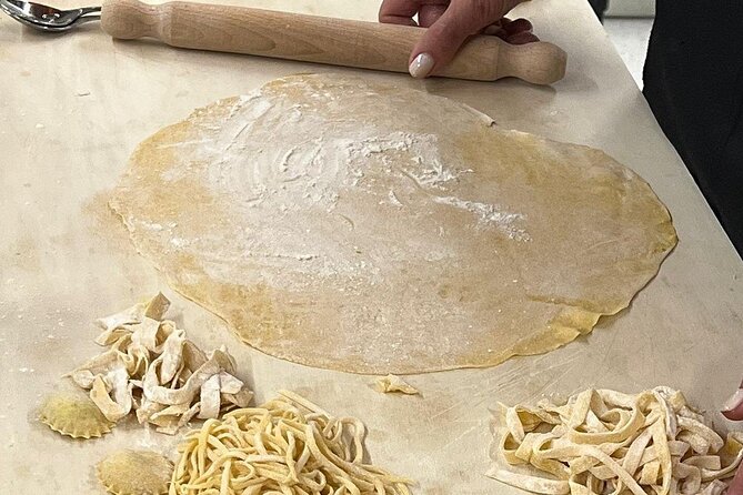 Venice Cooking Class in Mestre Pasta and Tiramisu Wine - The host factor: Rossana and the personal feel