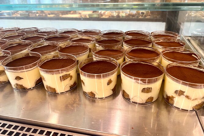 Venice: Jewish Ghetto & Cannaregio Area Food Tour: Pasta Wine Gelato and More! - Stop 1: Ghetto Ebraico (A Fast Look at a Place with Heavy Meaning)