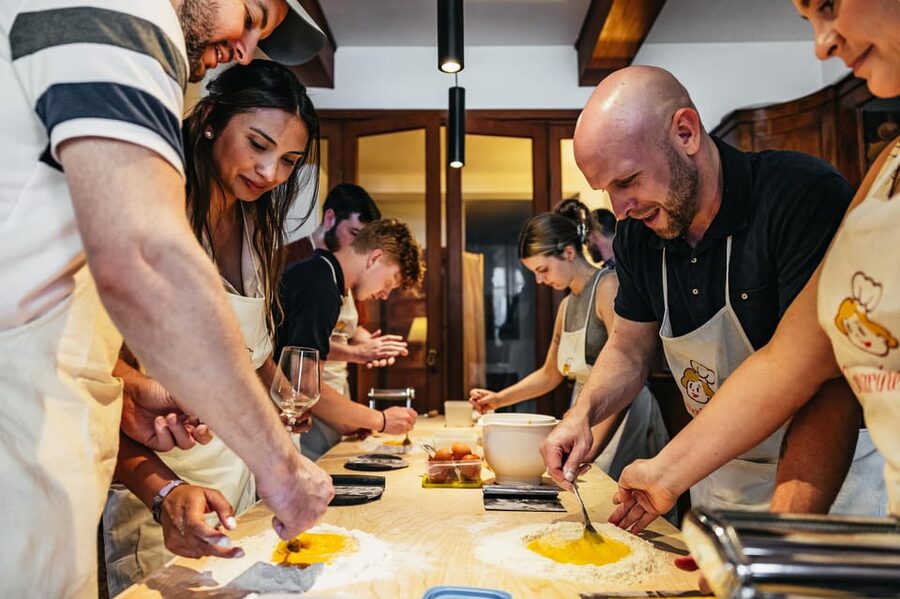 Venice: Pasta and Tiramisu Cooking Class at a Local's Home - Tiramisu Workshop: Layering for the Right Texture