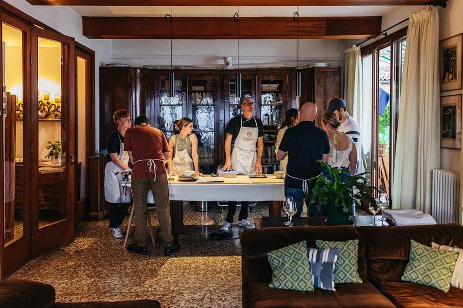 Venice: Pasta and Tiramisu Cooking Class at a Local's Home - Price and Value: Is $215 Worth It?