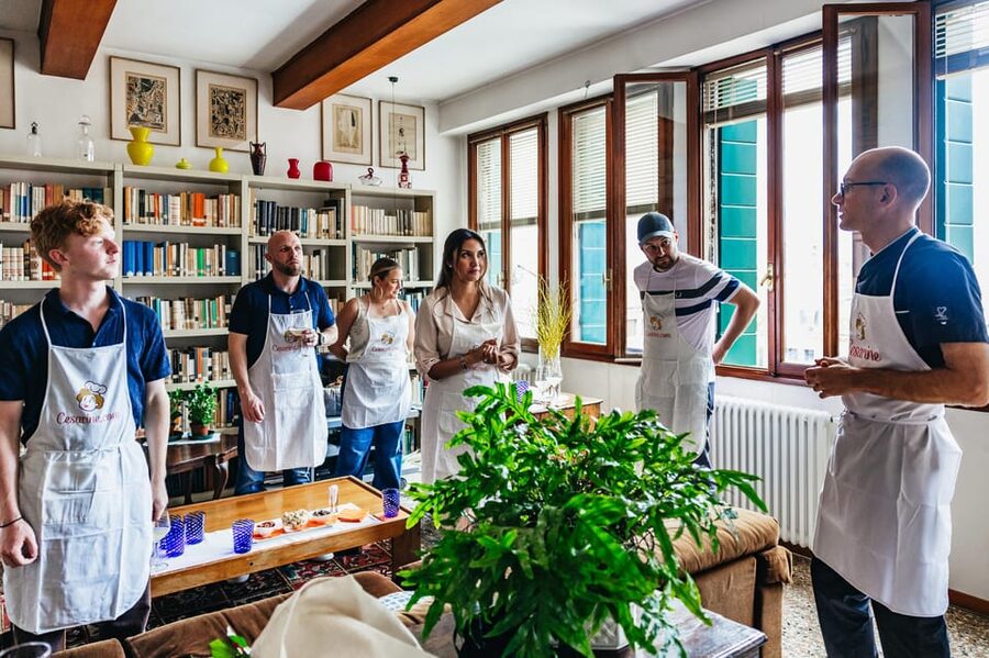 Venice: Pasta and Tiramisu Cooking Class at a Local's Home - Practical Tips for Your Cooking Night in Venice