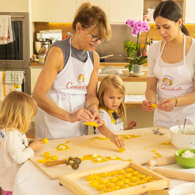 Venice: Share Your Pasta Love in a Local’s Home - A Venetian home dinner starts before the dough